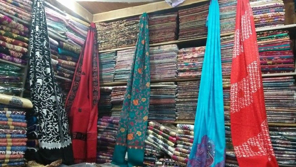 पश्मिनाको गुणस्तर सुधार गर्न किसानलाई खर्कमै तालिम